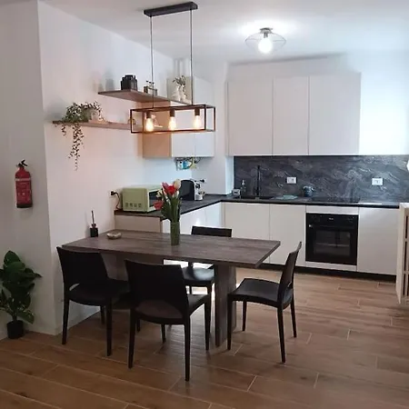 Apartamento Casa Camelia - In Centro A *